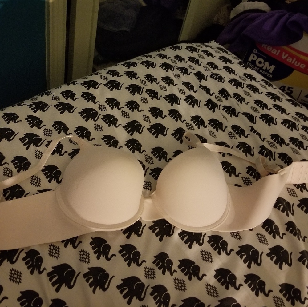 (2)MARILYN MONROE White and pink with flowers bras